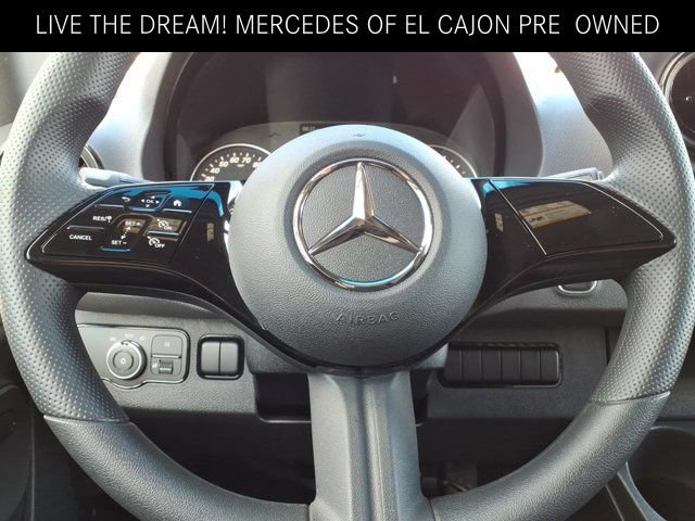 Used 2025 Mercedes-Benz Sprinter 2500 image 9