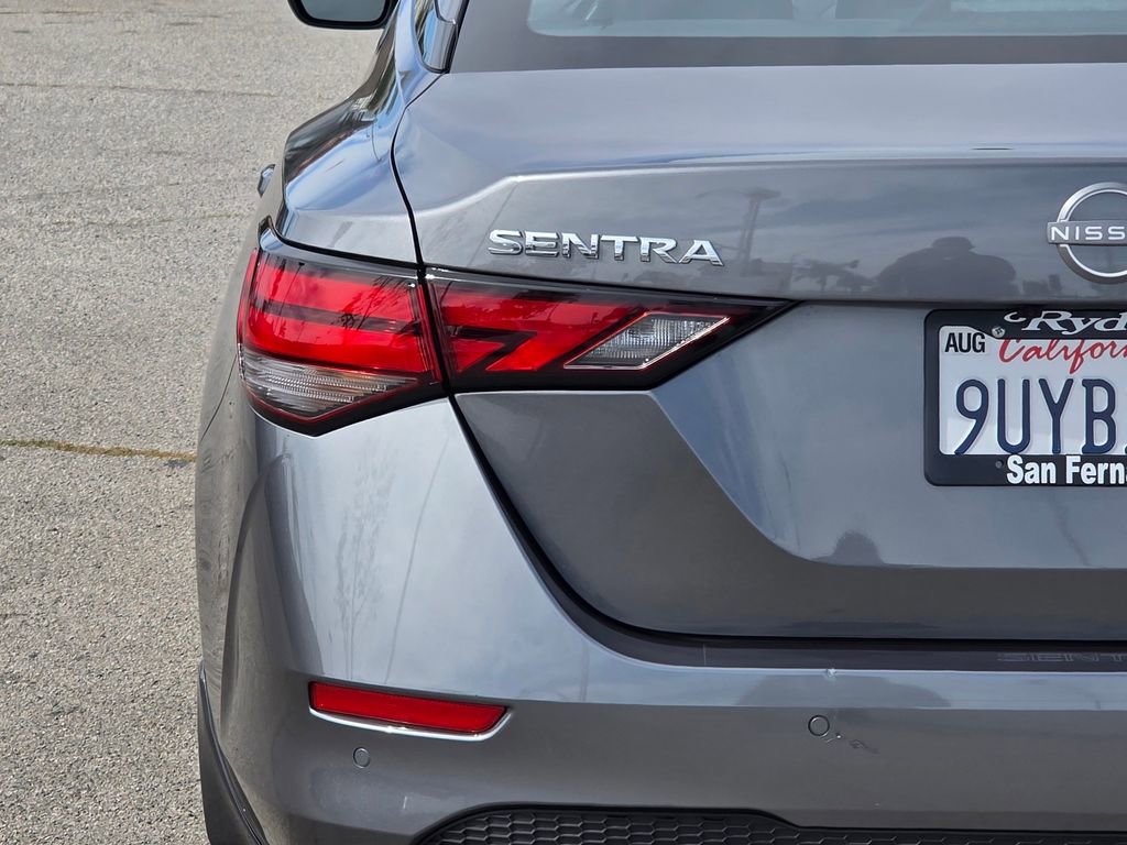Used 2025 Nissan Sentra SV w/ All-Weather Package image 8