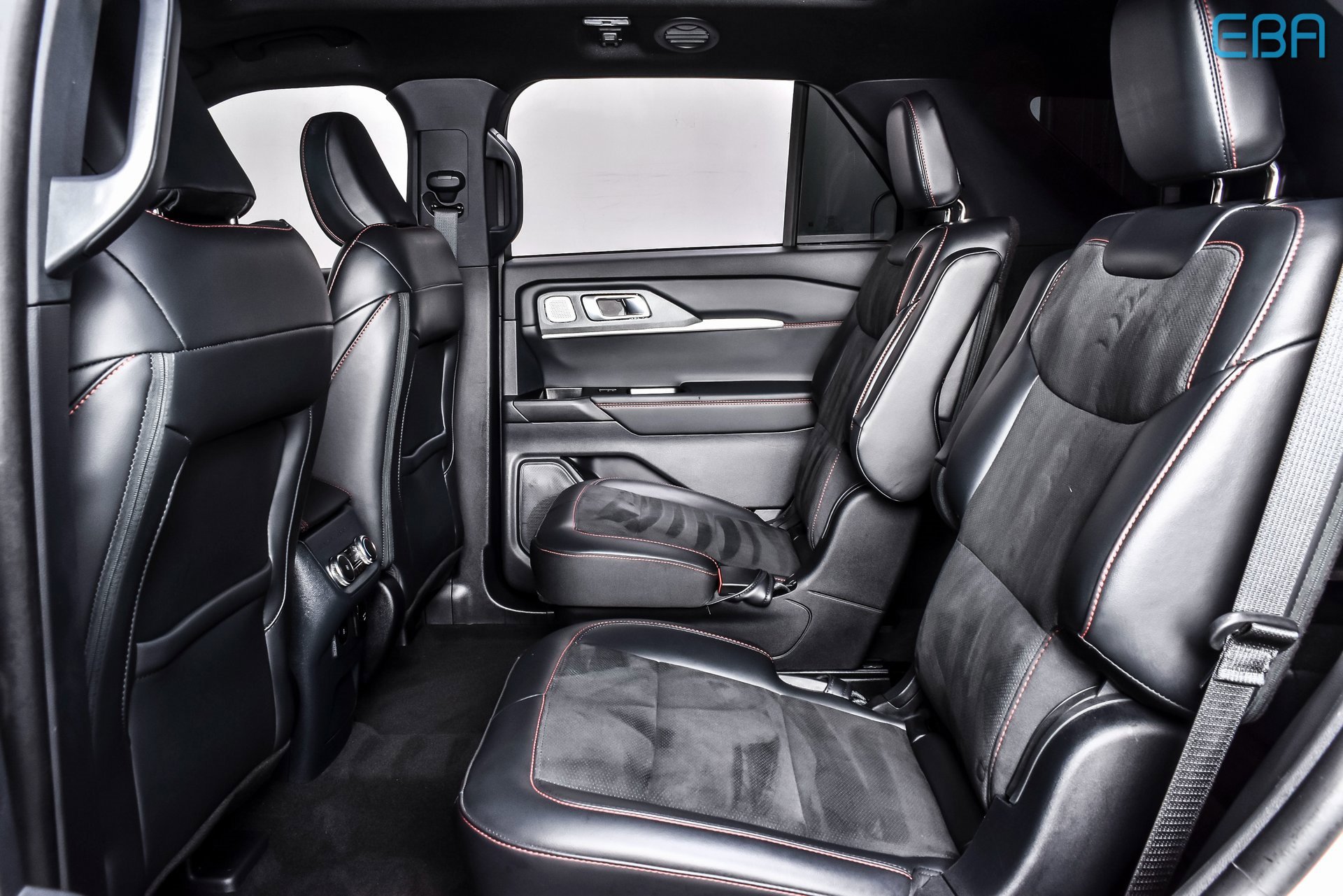 Used 2025 Ford Explorer ST w/ Sun And Sound Package image 19