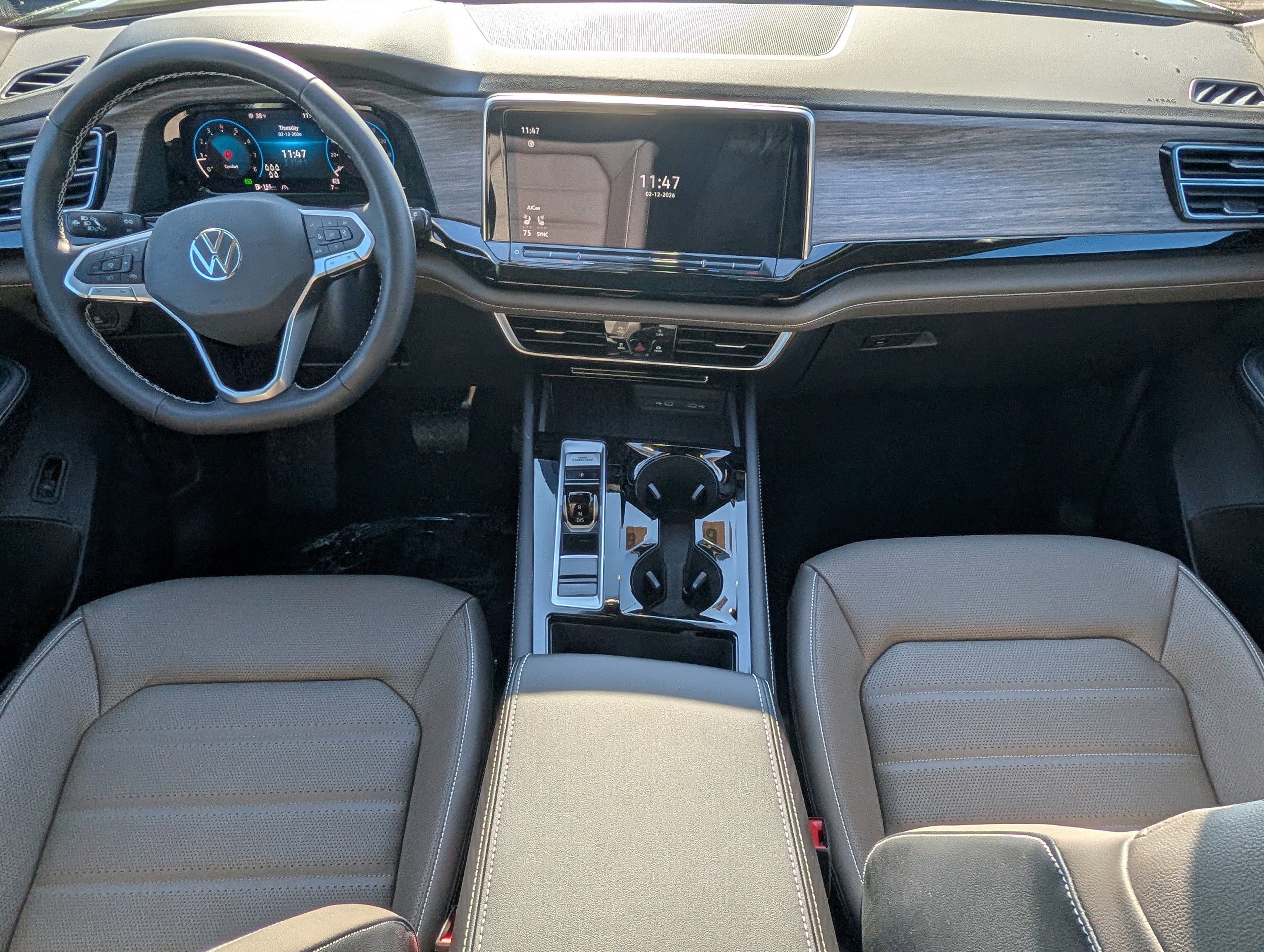 New 2026 Volkswagen Atlas SEL image 7