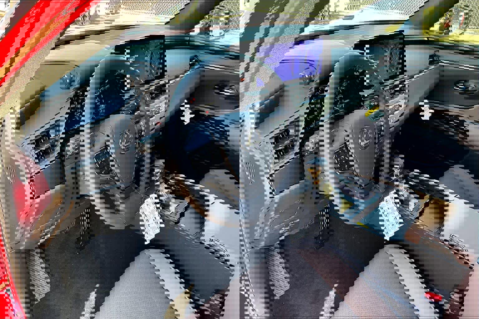 New 2025 Lexus ES 350 image 8