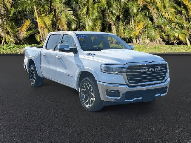 Used 2025 RAM 1500 Laramie AWD/4WD image 2