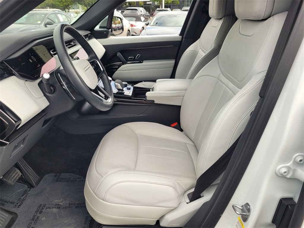 Used 2023 Land Rover Range Rover Sport SE image 18
