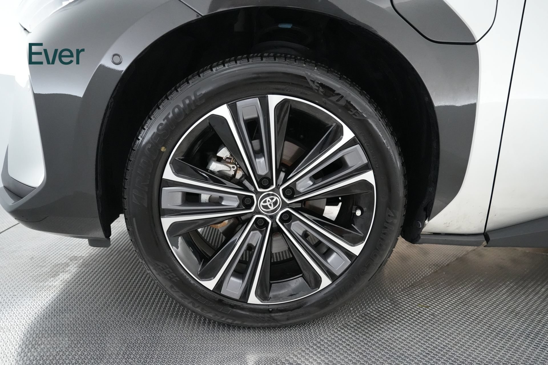 Used 2024 Toyota bZ4X AWD w/ Weather Package image 20