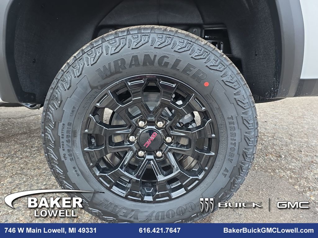 New 2026 GMC Canyon Elevation w/ Convenience Package image 32