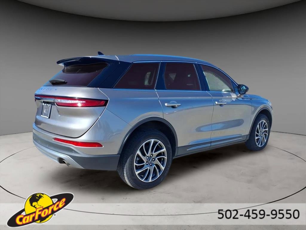 Used 2021 Lincoln Corsair AWD image 9