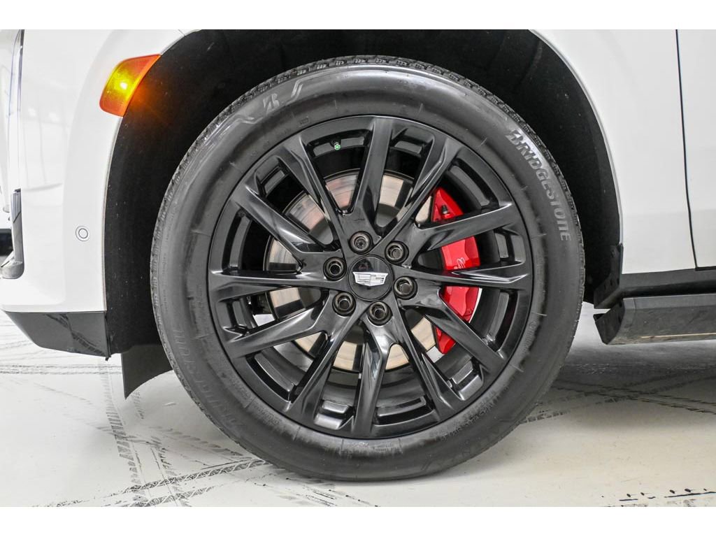 Certified 2024 Cadillac Escalade Sport w/ LPO, ONYX Package image 24