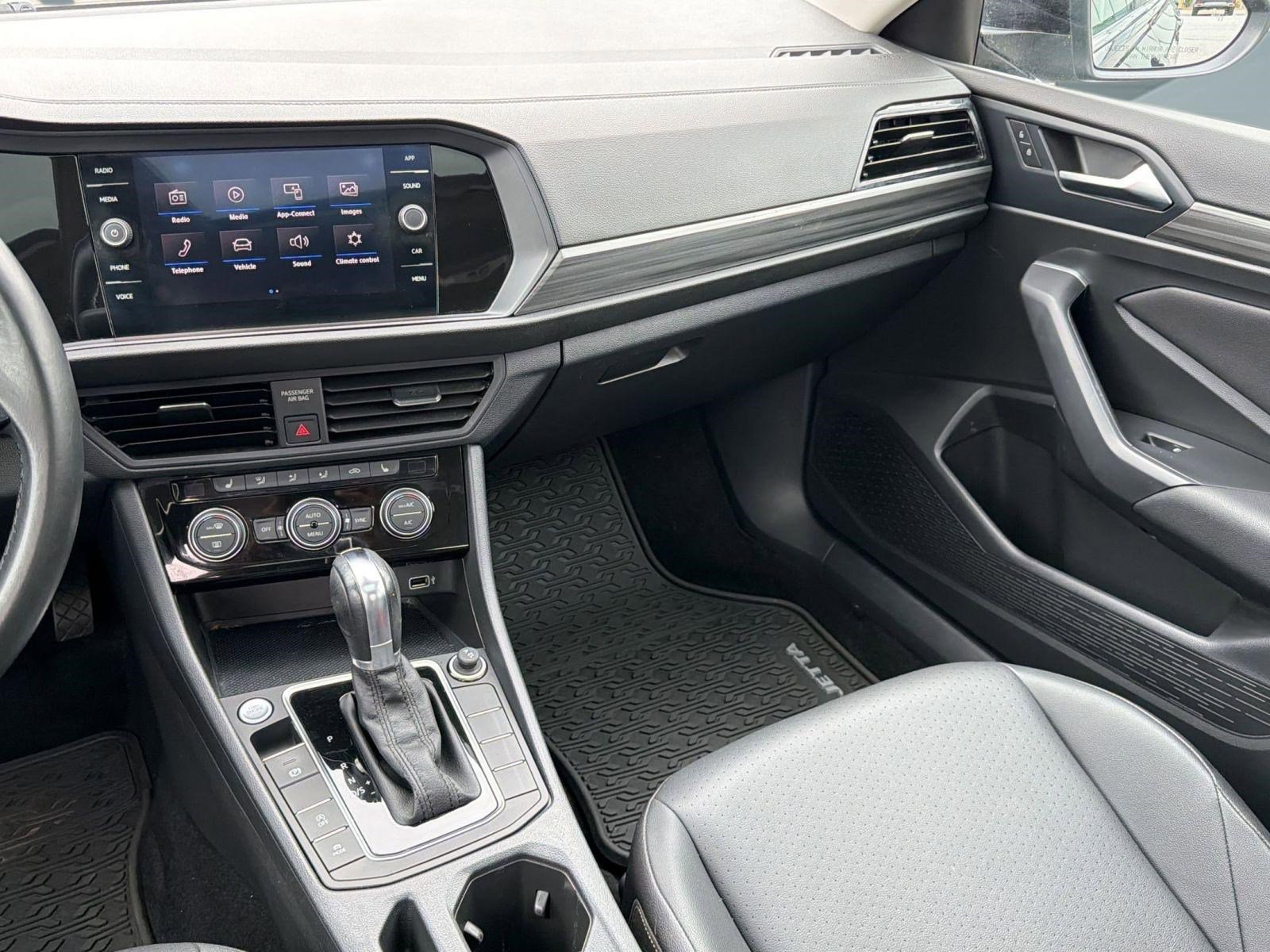 Used 2019 Volkswagen Jetta SEL FWD image 24