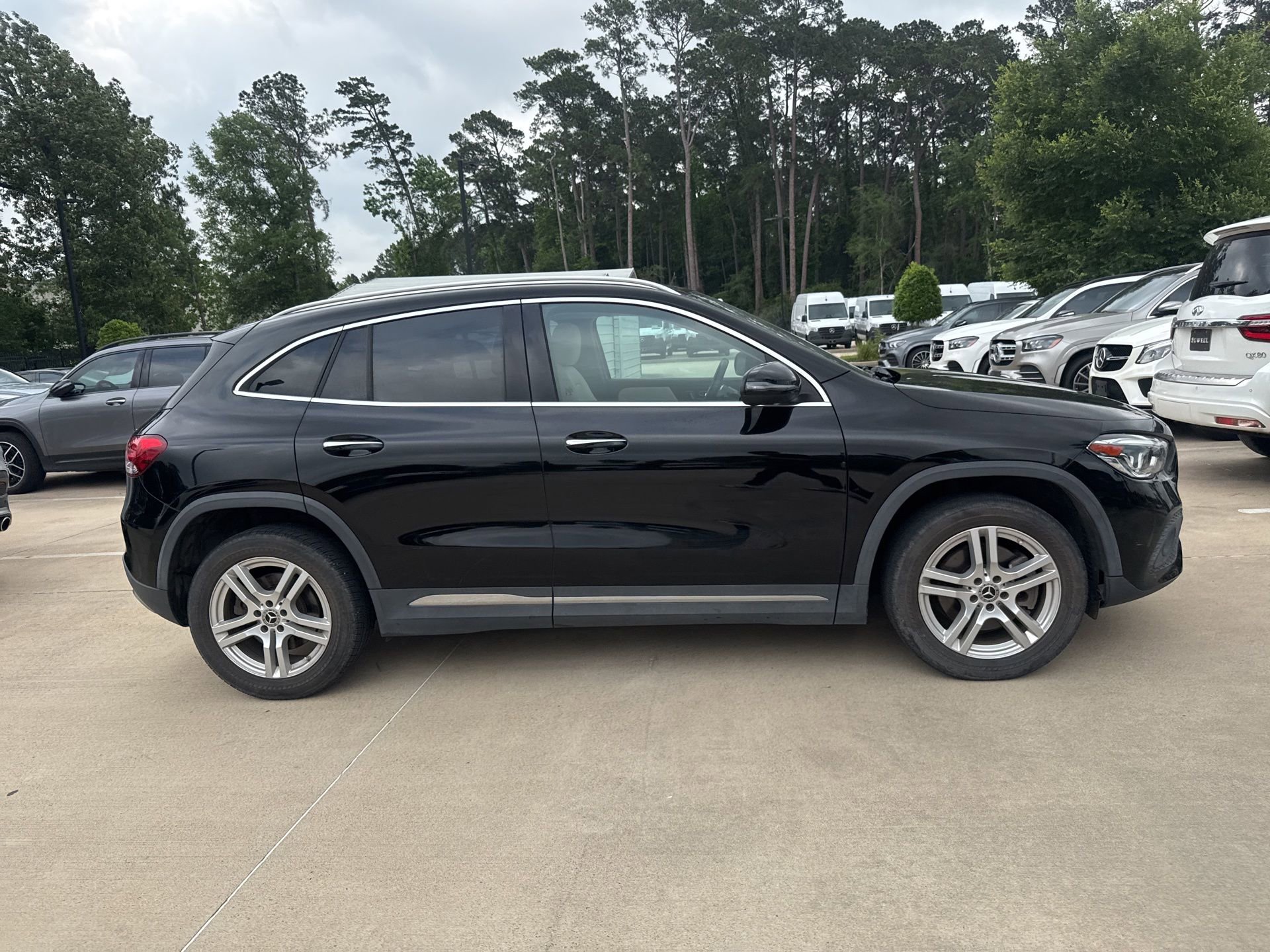 Certified 2021 Mercedes-Benz GLA 250 4MATIC image 3