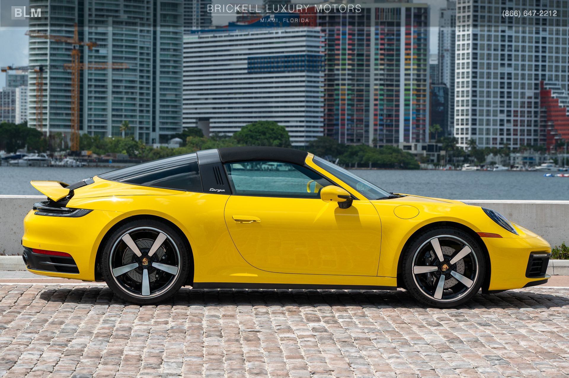 Used 2023 Porsche 911 Targa 4S w/ Premium Package image 15