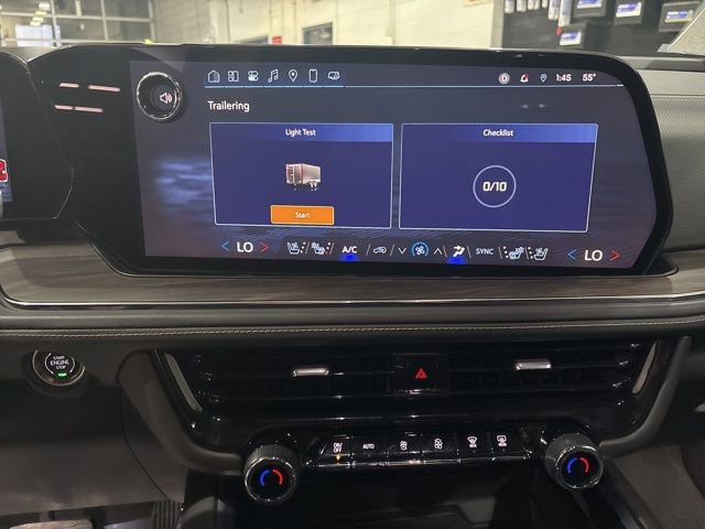 Used 2025 Chevrolet Suburban Premier image 24