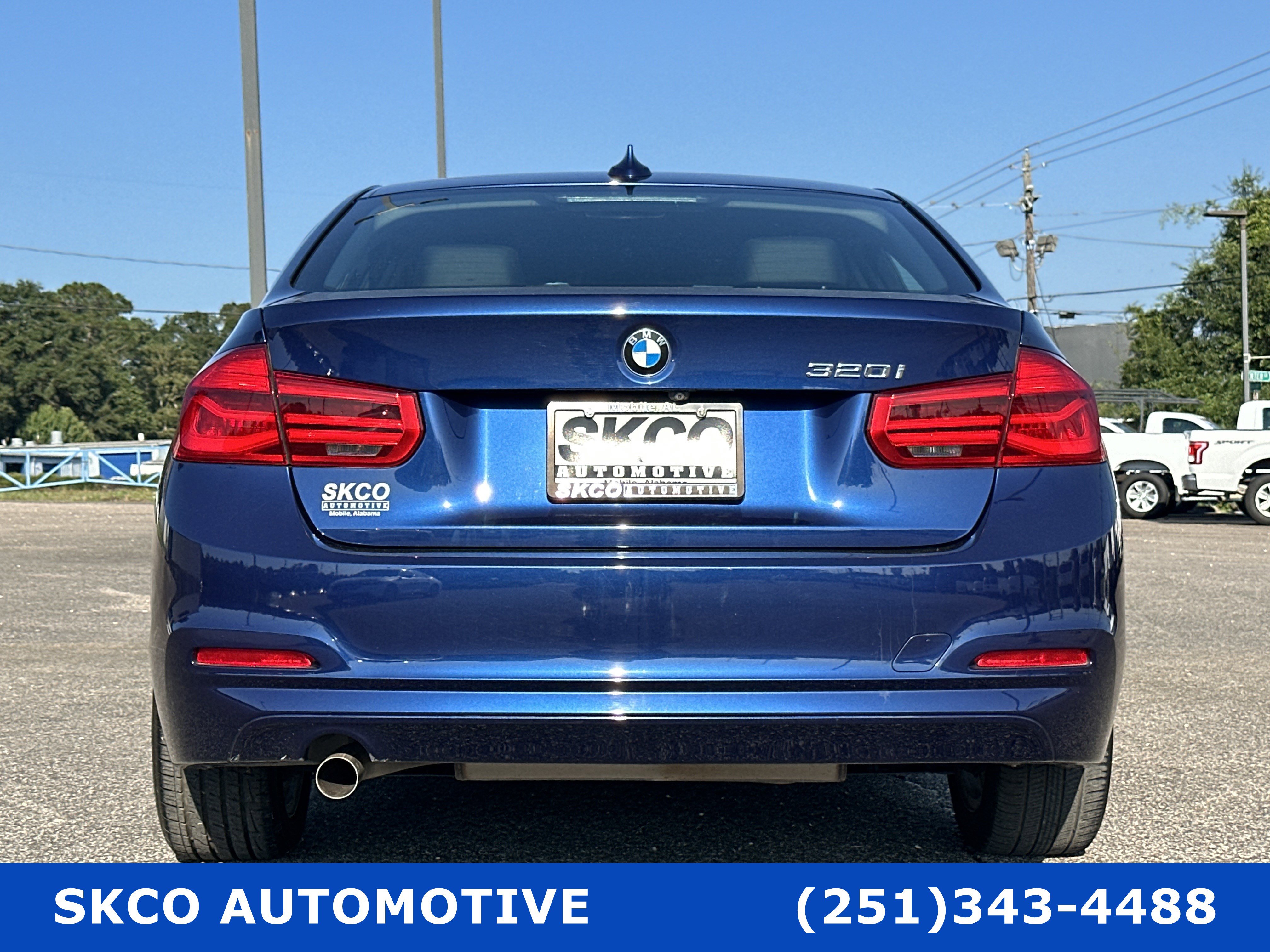 Used 2018 BMW 320i Sedan image 4