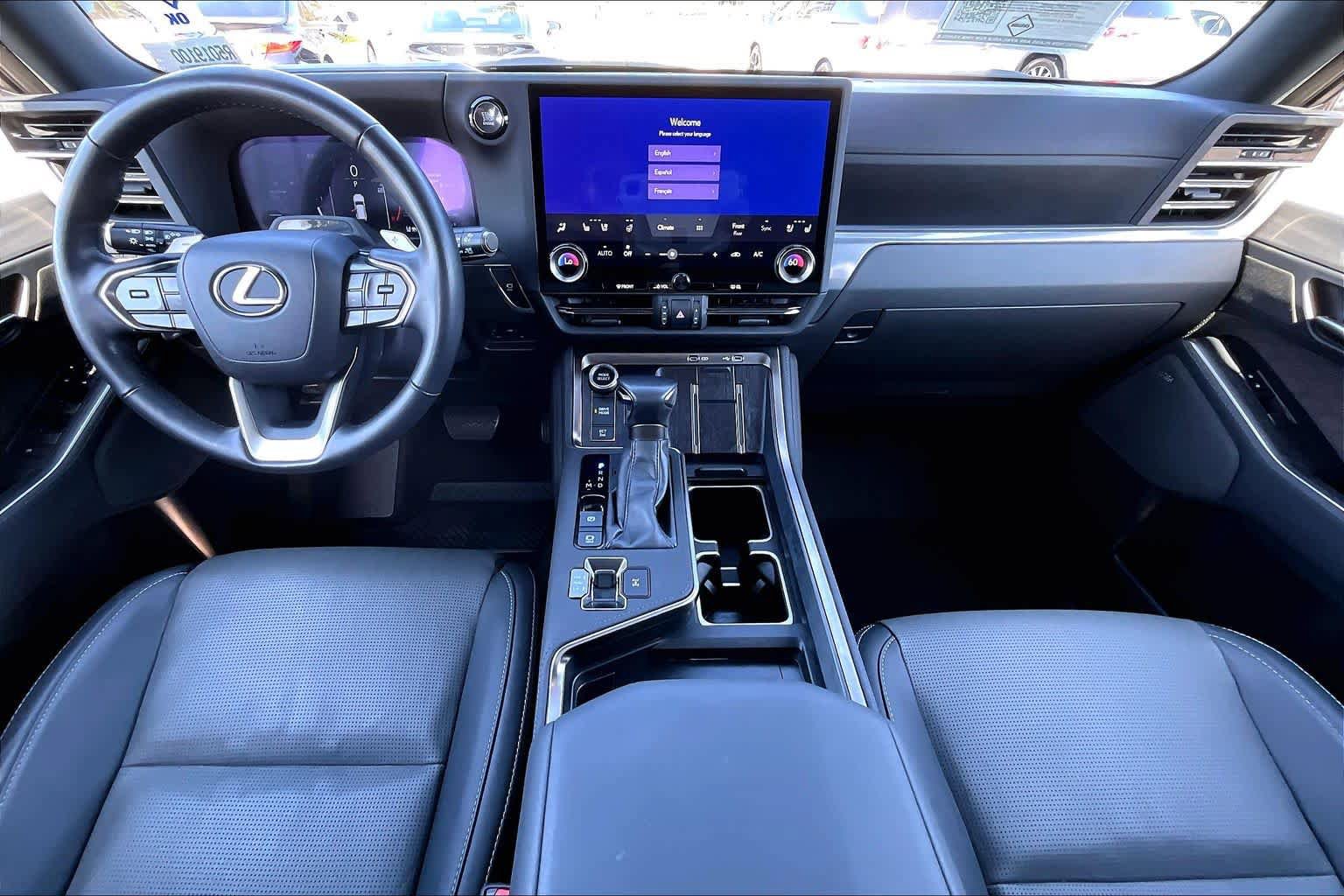 Used 2024 Lexus GX 550 w/ Accessory Package (Z1) AWD/4WD image 14