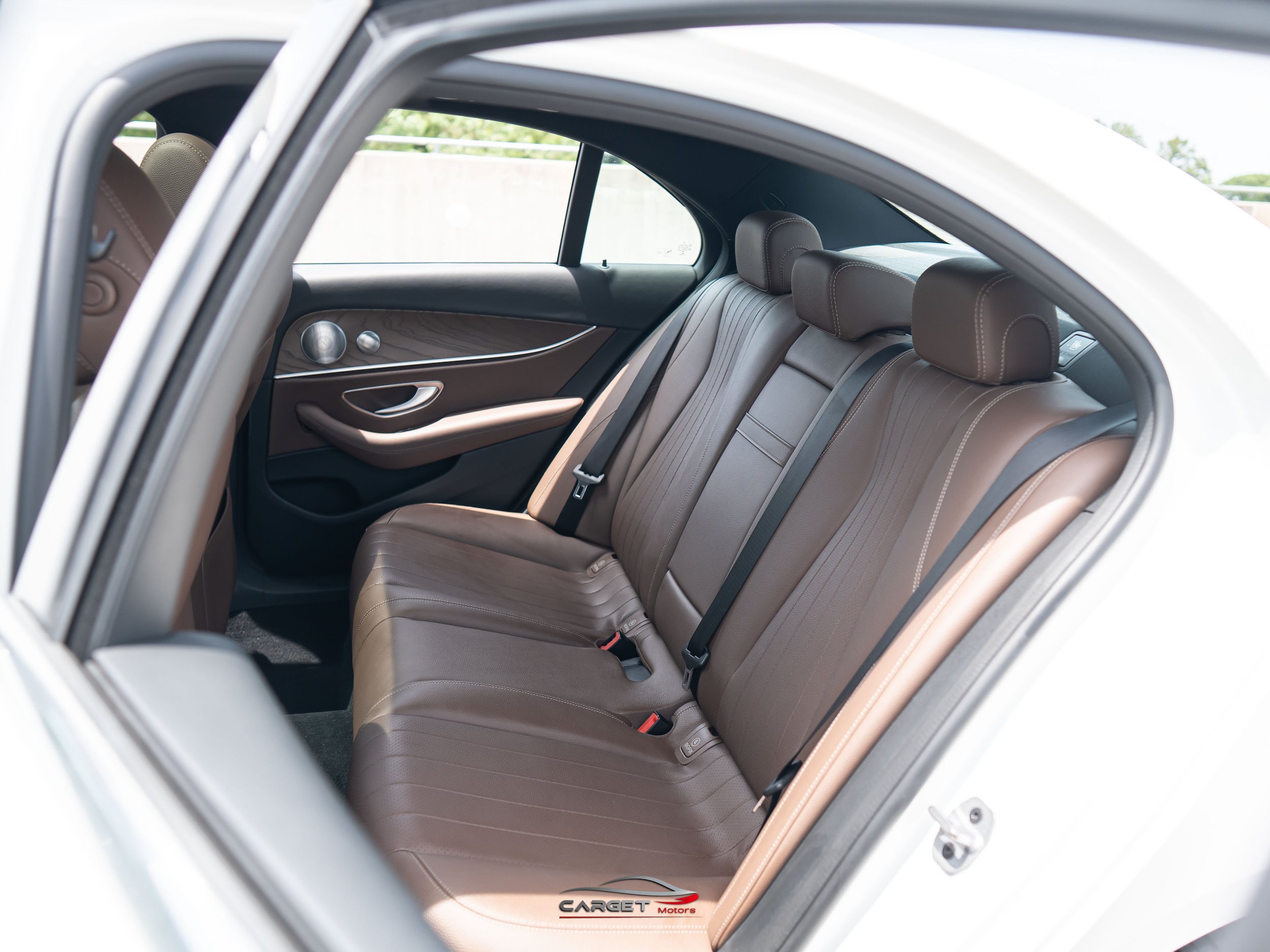 Used 2019 Mercedes-Benz E 450 4MATIC Sedan w/ Premium Package image 20