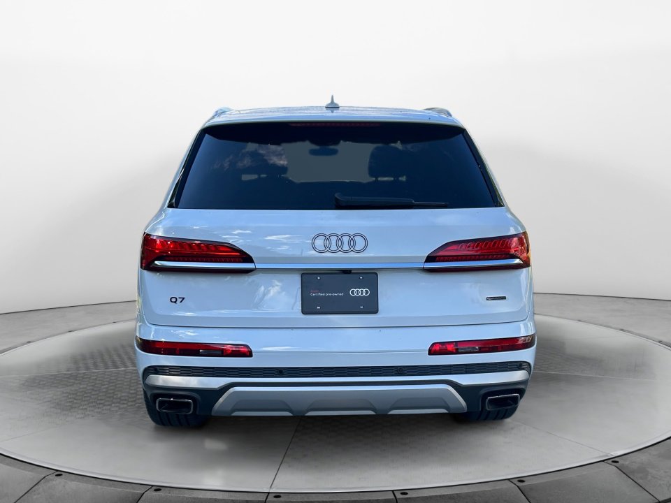 Certified 2025 Audi Q7 2.0T Premium image 6