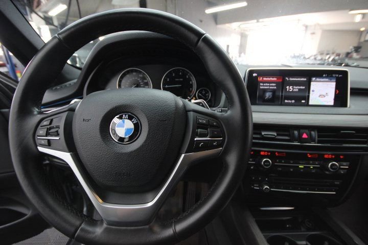 Used 2018 BMW X5 xDrive35i AWD/4WD image 16