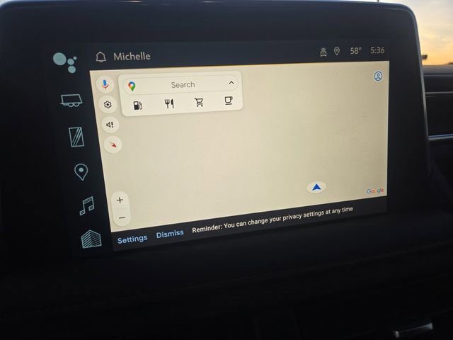 Used 2023 Chevrolet Suburban High Country image 11