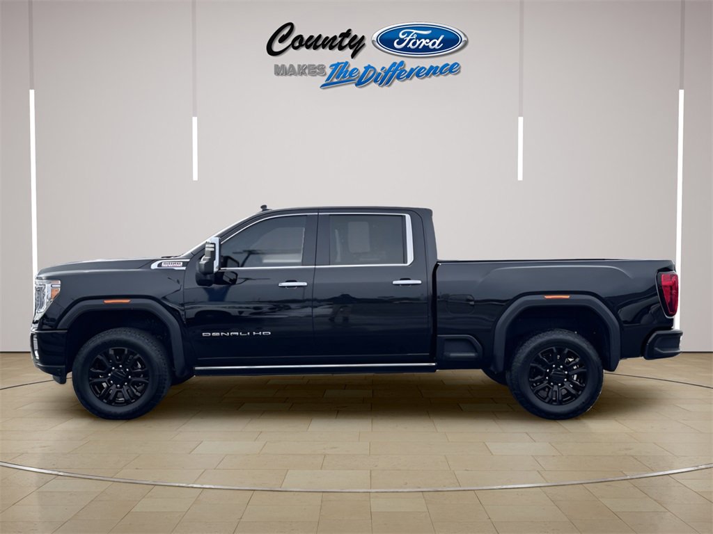Used 2022 GMC Sierra 3500 Denali w/ Denali Black Diamond Edition image 3