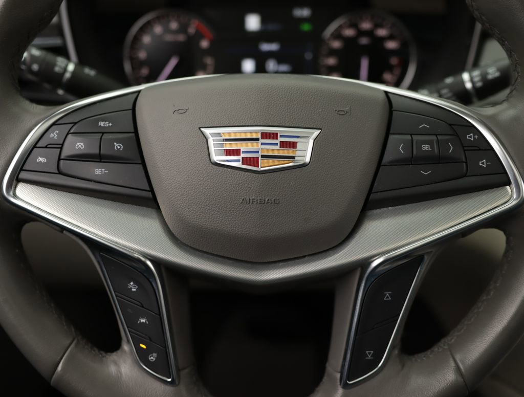 Used 2021 Cadillac XT5 Premium Luxury image 10