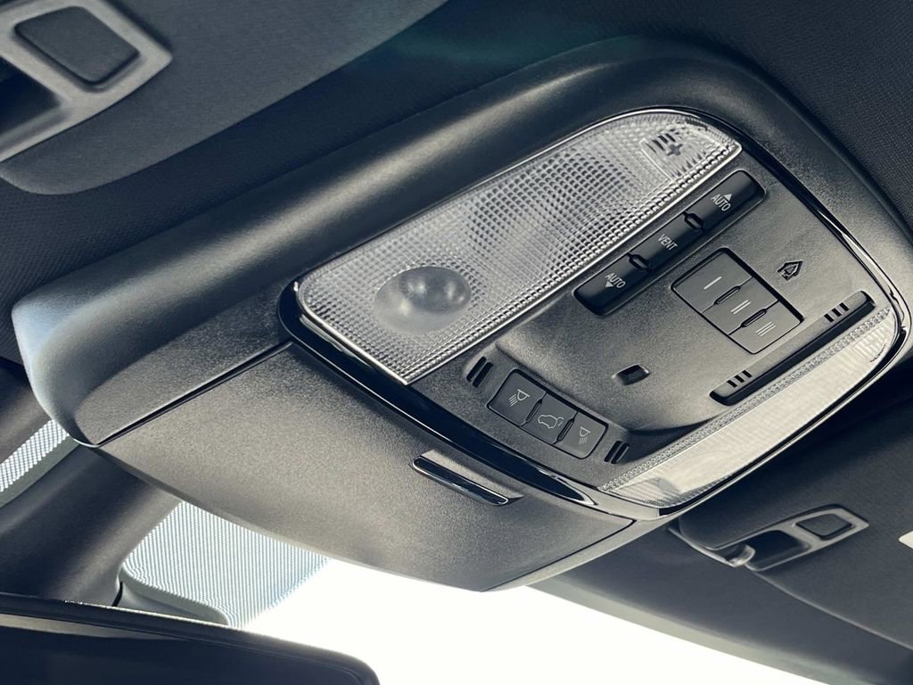 Used 2024 Dodge Durango R/T image 36