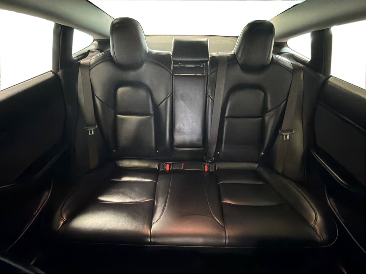 Used 2018 Tesla Model 3 Long Range RWD image 18