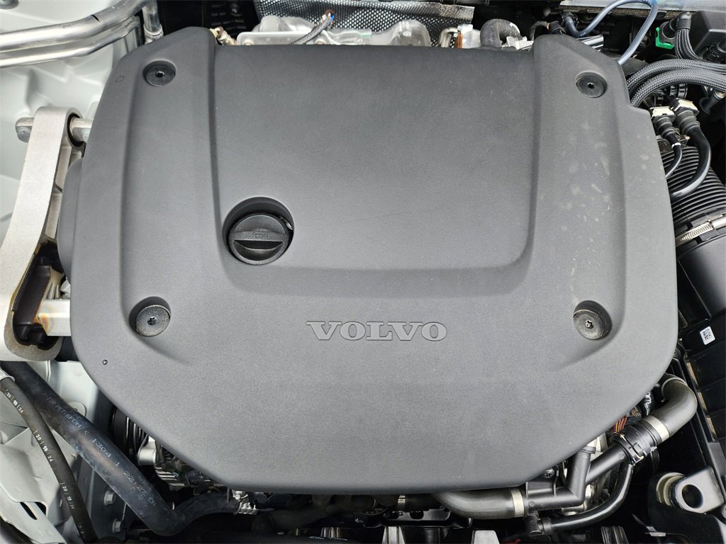 Used 2025 Volvo XC90 B6 Core w/ Protection Package Premier image 25