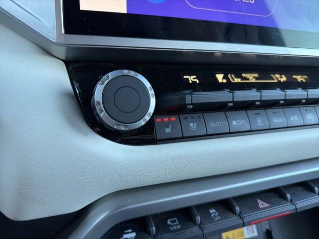 Used 2024 Toyota Sequoia Capstone image 39