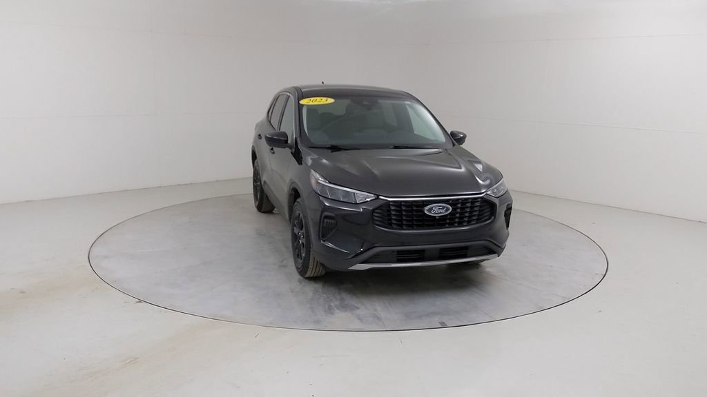 Certified 2023 Ford Escape Active w/ Tech Pack #2 image 9