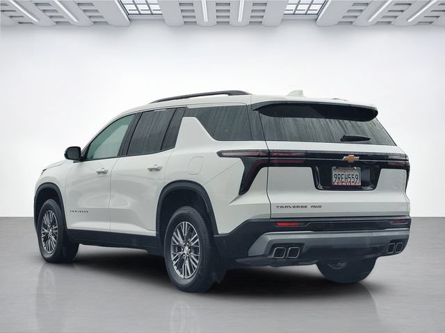 Used 2025 Chevrolet Traverse LT AWD/4WD image 6