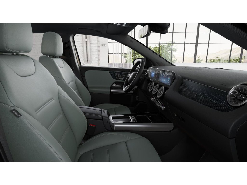 New 2026 Mercedes-Benz GLA 250 4MATIC image 4