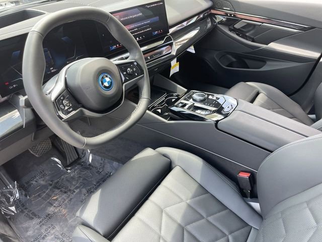 New 2026 BMW i5 eDrive40 w/ Premium Package image 18