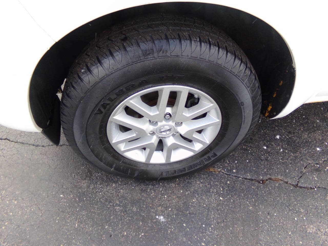 Used 2018 Nissan Frontier SV image 31