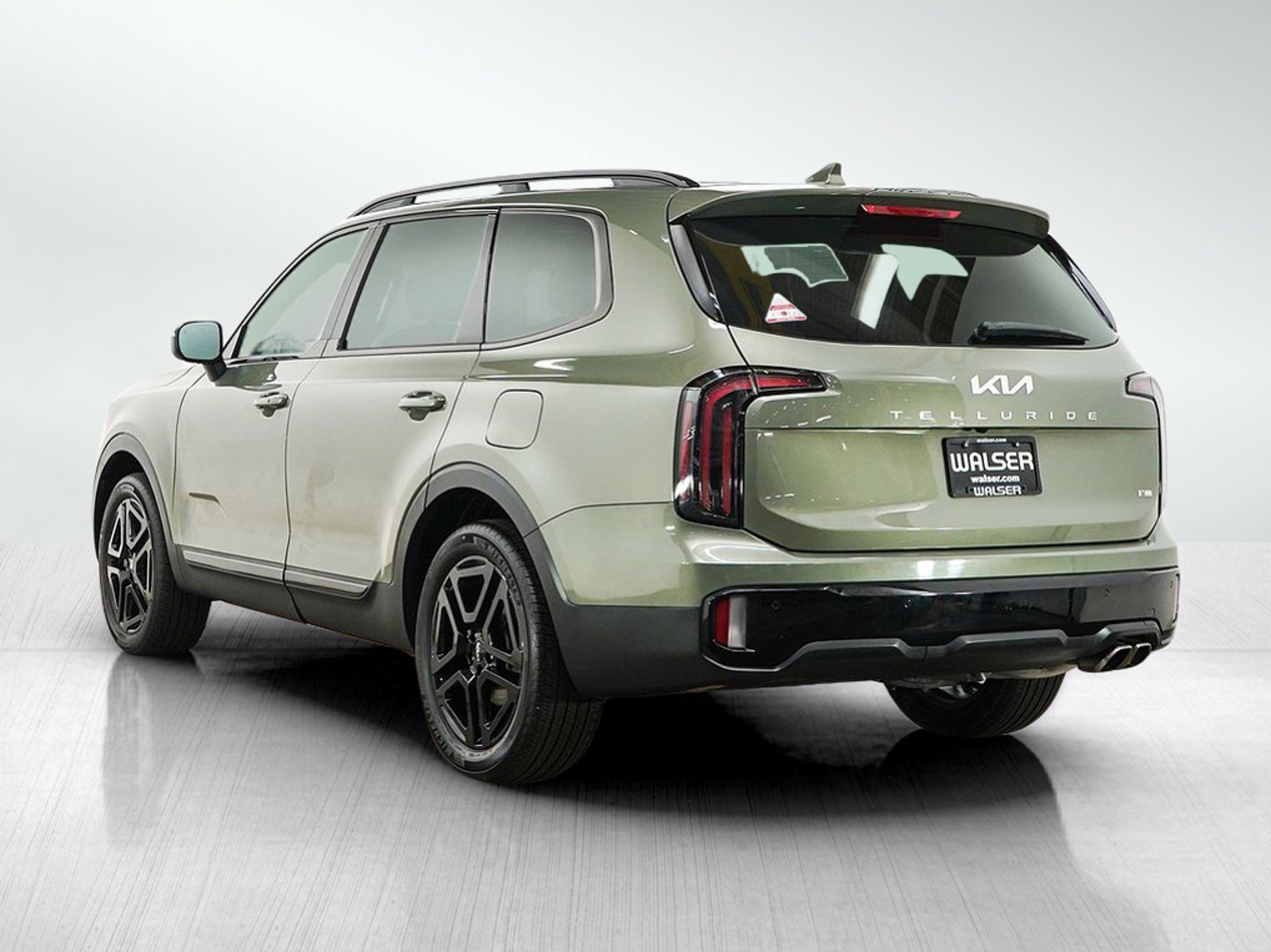 Used 2024 Kia Telluride EX X-Line AWD/4WD image 3