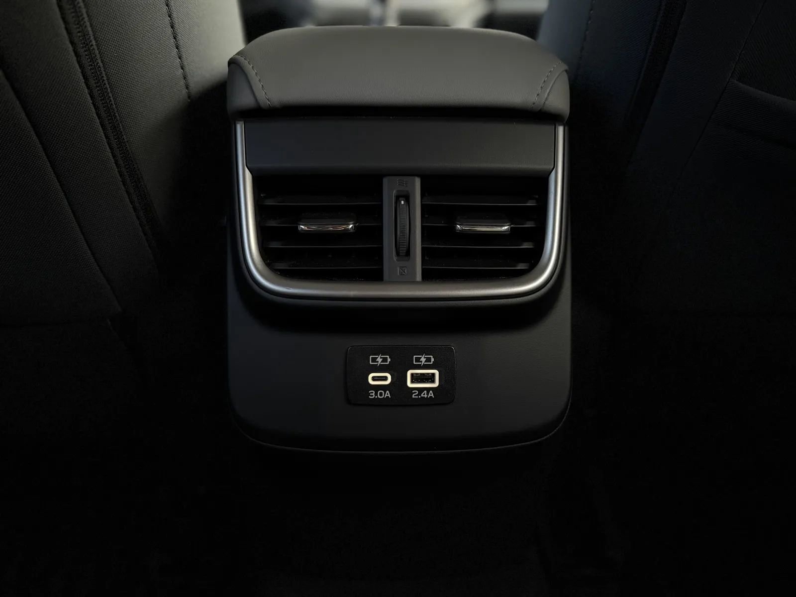 Used 2025 Subaru Outback Premium AWD/4WD image 32