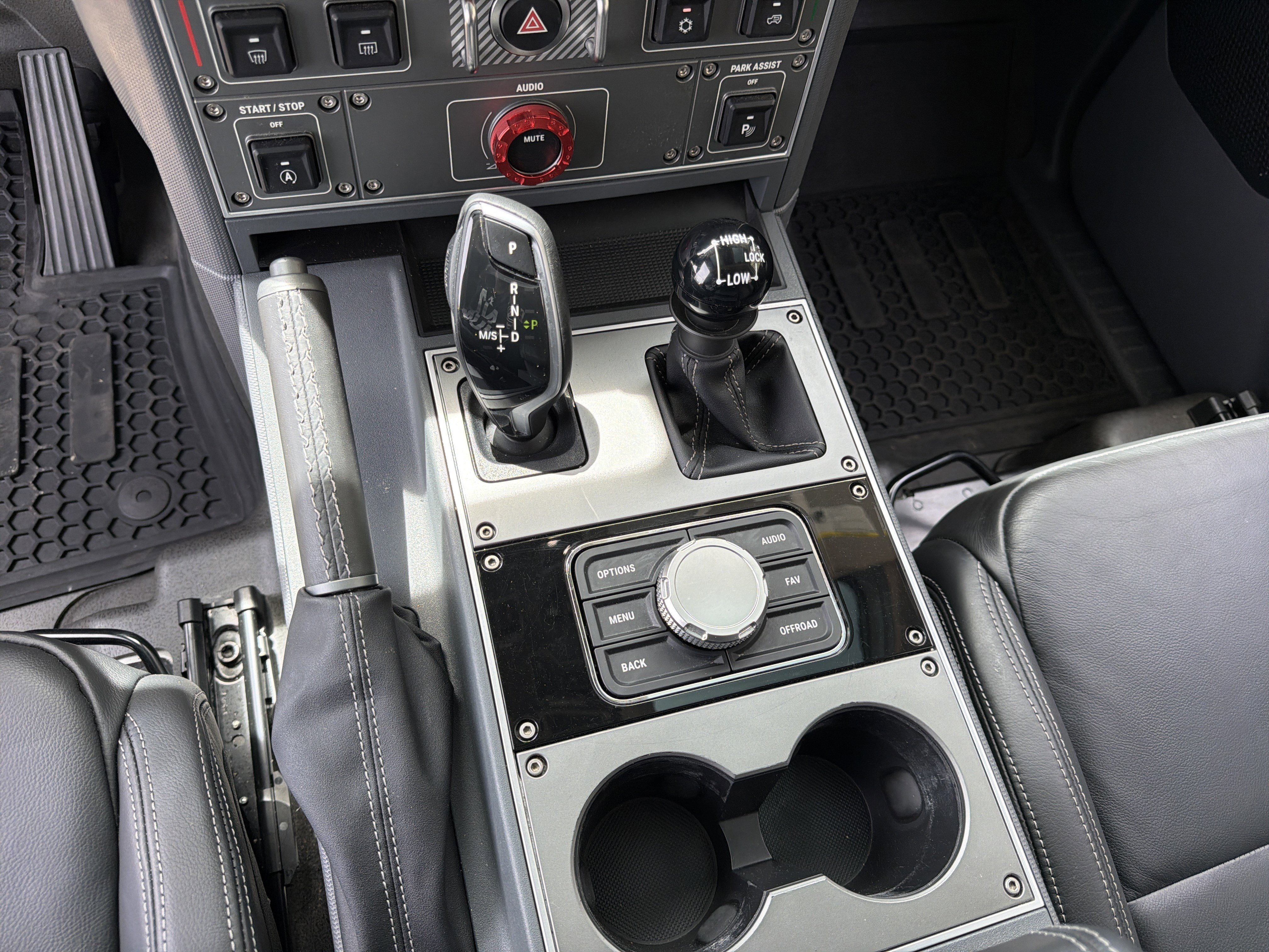 Used 2024 INEOS Grenadier Fieldmaster Edition image 27