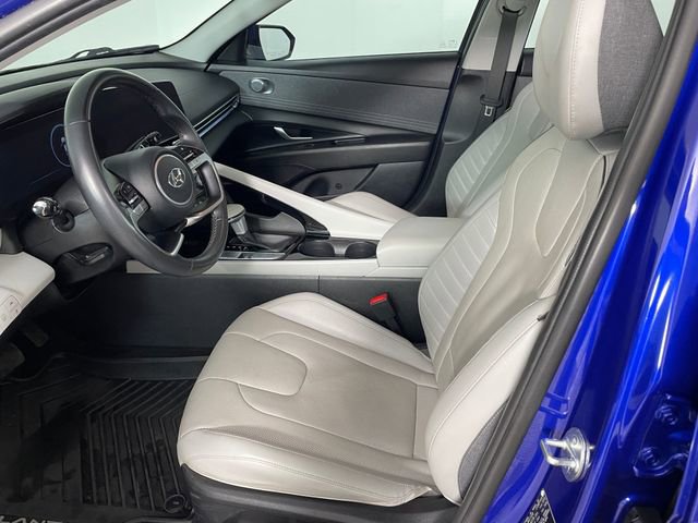 Used 2023 Hyundai Elantra Limited image 2