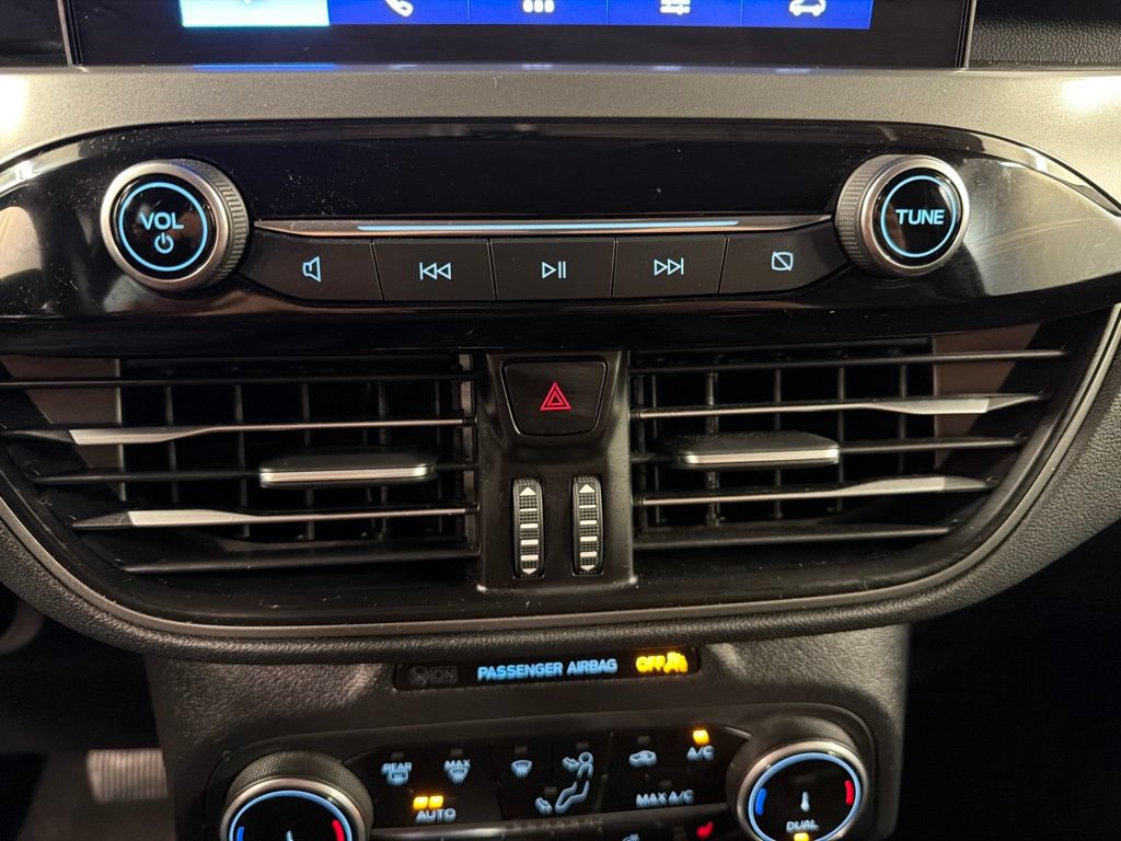 Certified 2024 Ford Escape Active AWD/4WD image 13