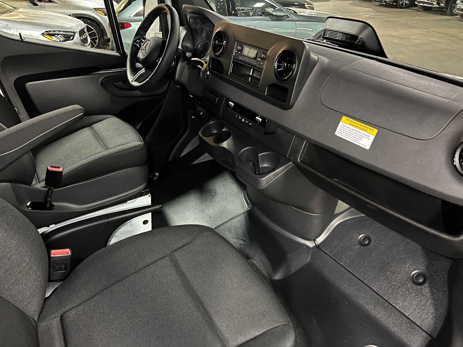 Used 2025 Mercedes-Benz Sprinter 2500 image 11