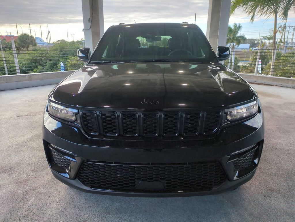 New 2025 Jeep Grand Cherokee Limited image 3