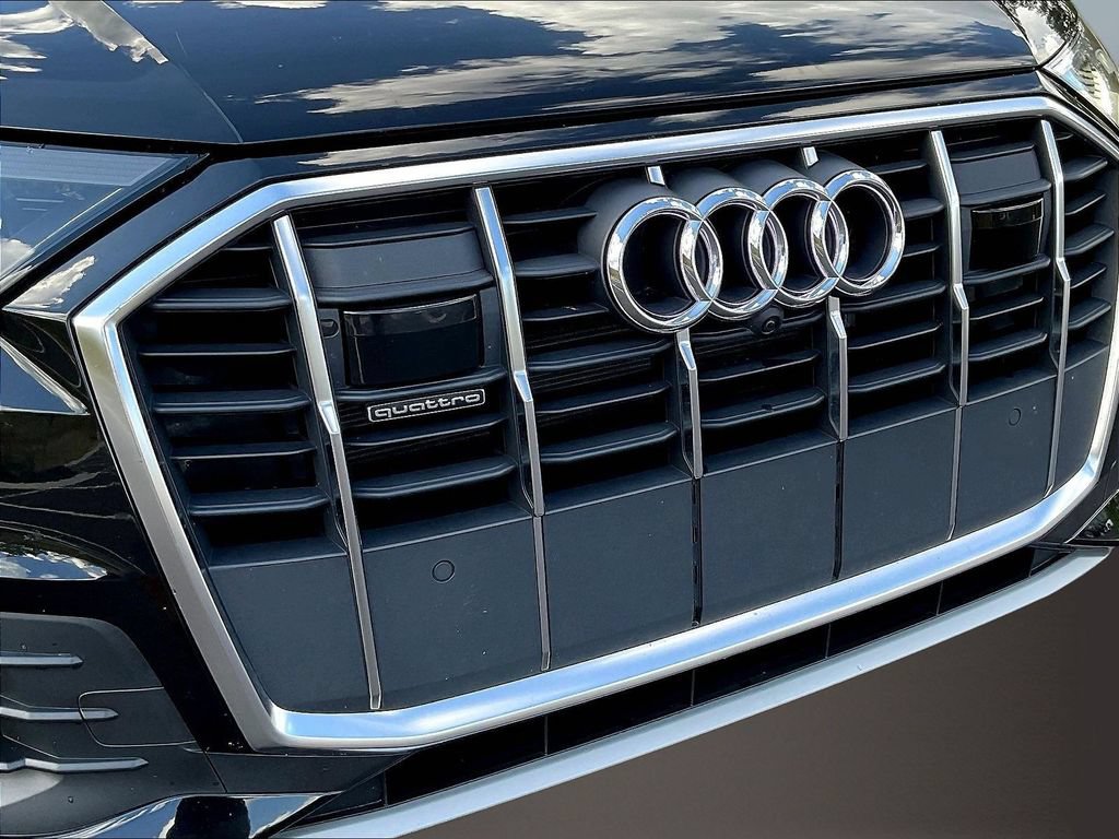 Used 2023 Audi Q7 3.0T Premium Plus w/ Premium Plus Package AWD/4WD image 35