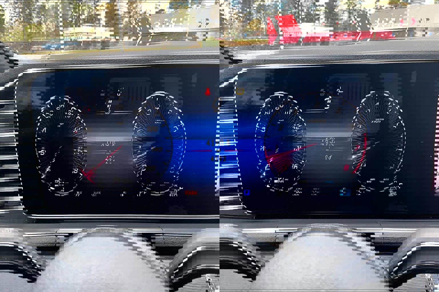 Used 2024 Mercedes-Benz GLE 350 4MATIC image 25