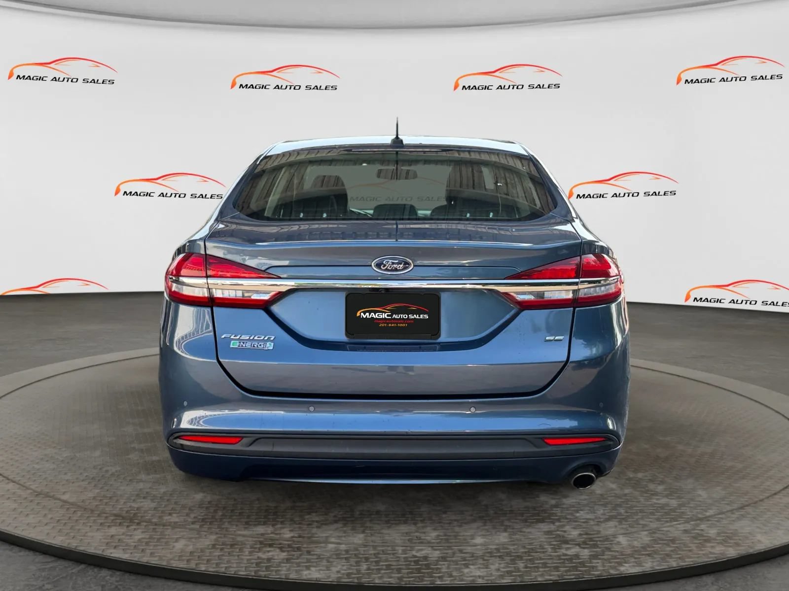 Used 2018 Ford Fusion Energi SE FWD image 9