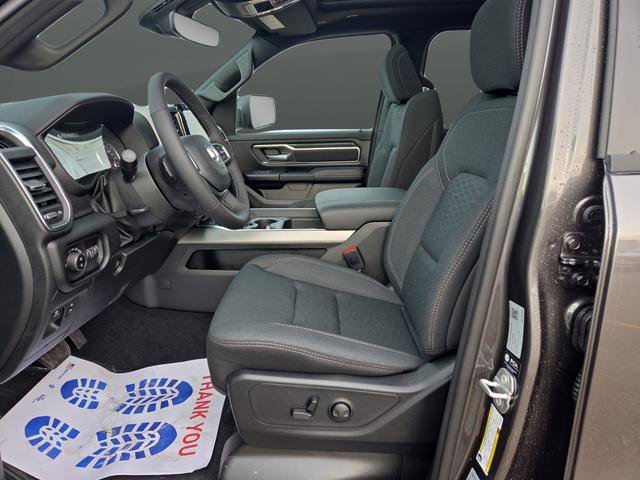 New 2026 RAM 1500 4x4 Crew Cab image 4