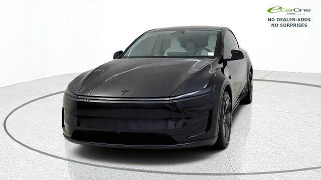 Used 2026 Tesla Model Y 2WD image 3