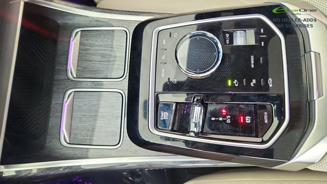 Used 2023 BMW 740i w/ Parking Assistance Package RWD image 48