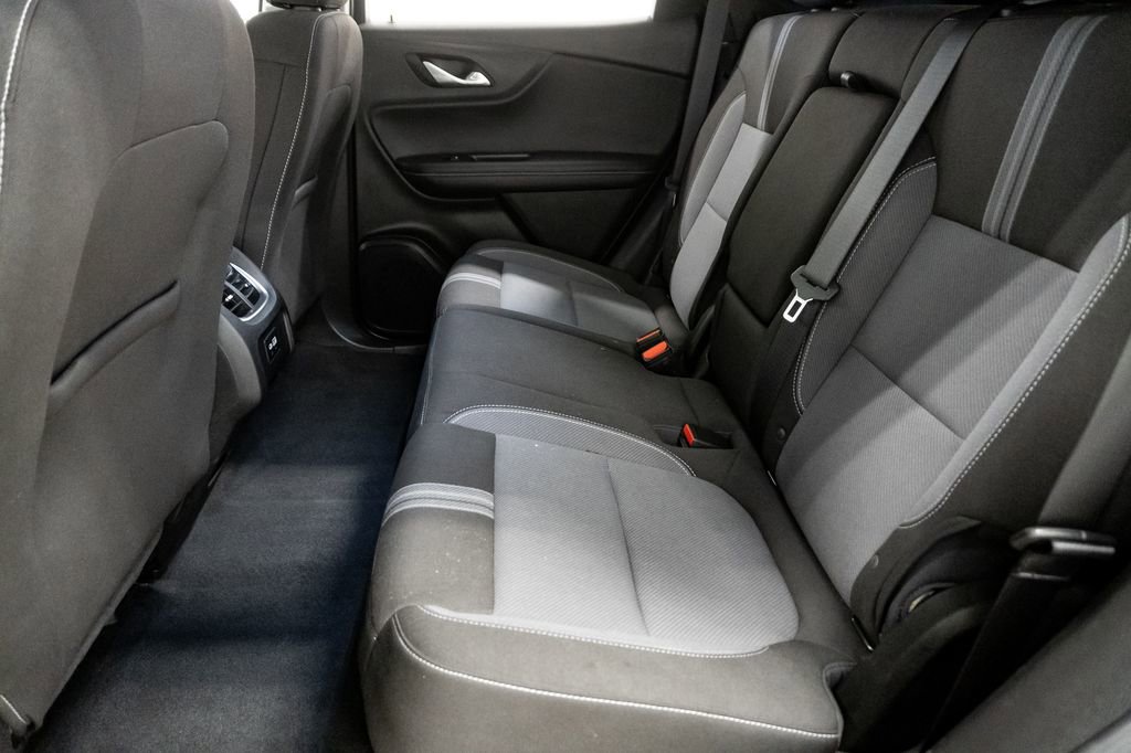 Used 2025 Chevrolet Blazer LT image 21