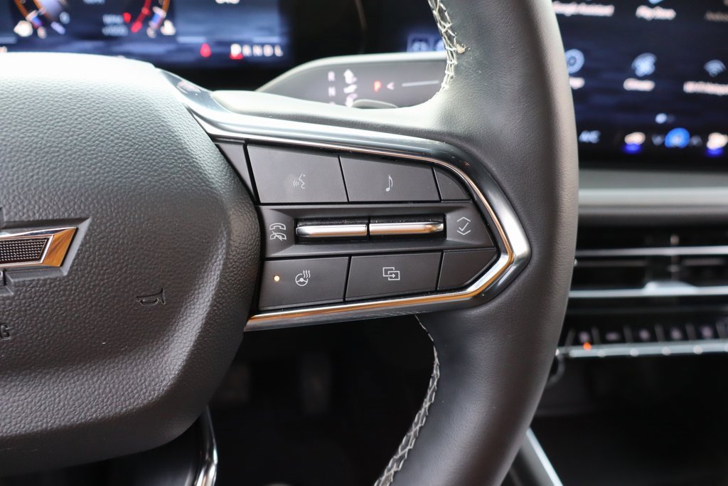 Used 2024 Chevrolet Traverse LS w/ Midnight/Sport Edition image 7