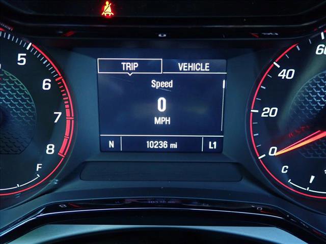 Used 2024 Chevrolet Trax RS w/ Sunroof Package image 24