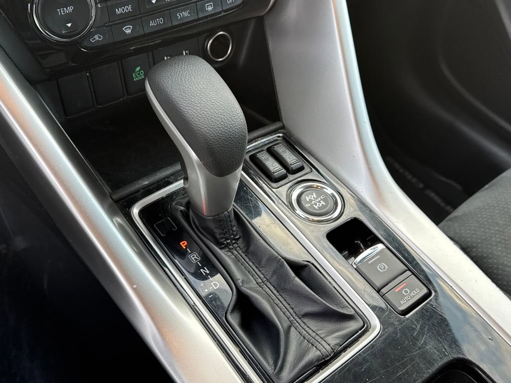 Used 2024 Mitsubishi Eclipse Cross SE image 16