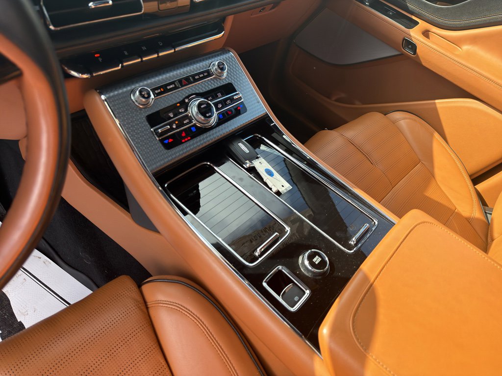 Used 2021 Lincoln Aviator Black Label w/ Dynamic Handling Package image 12